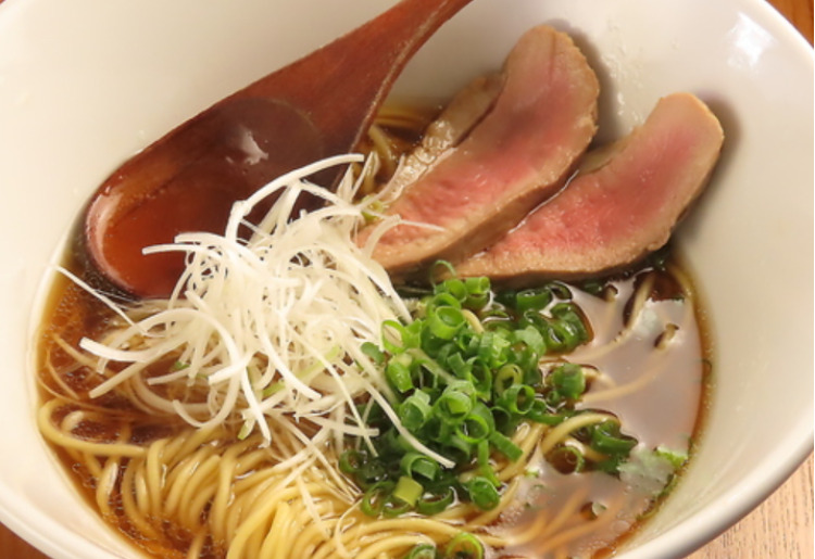 鶏青湯と煮干しの中華そば